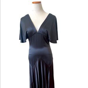 Beautiful blue 100% silk Maxazria Collection size 6 dress